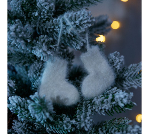 Подвеска на елку «Вьюжка», носочки, белая