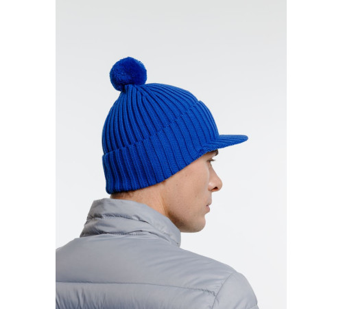 Вязаная шапка с козырьком Peaky, синяя (василек)