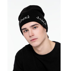 Шапка с вышивкой Drunk, черная
