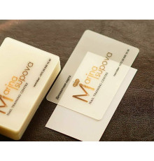 Прозрачная пластиковая карта